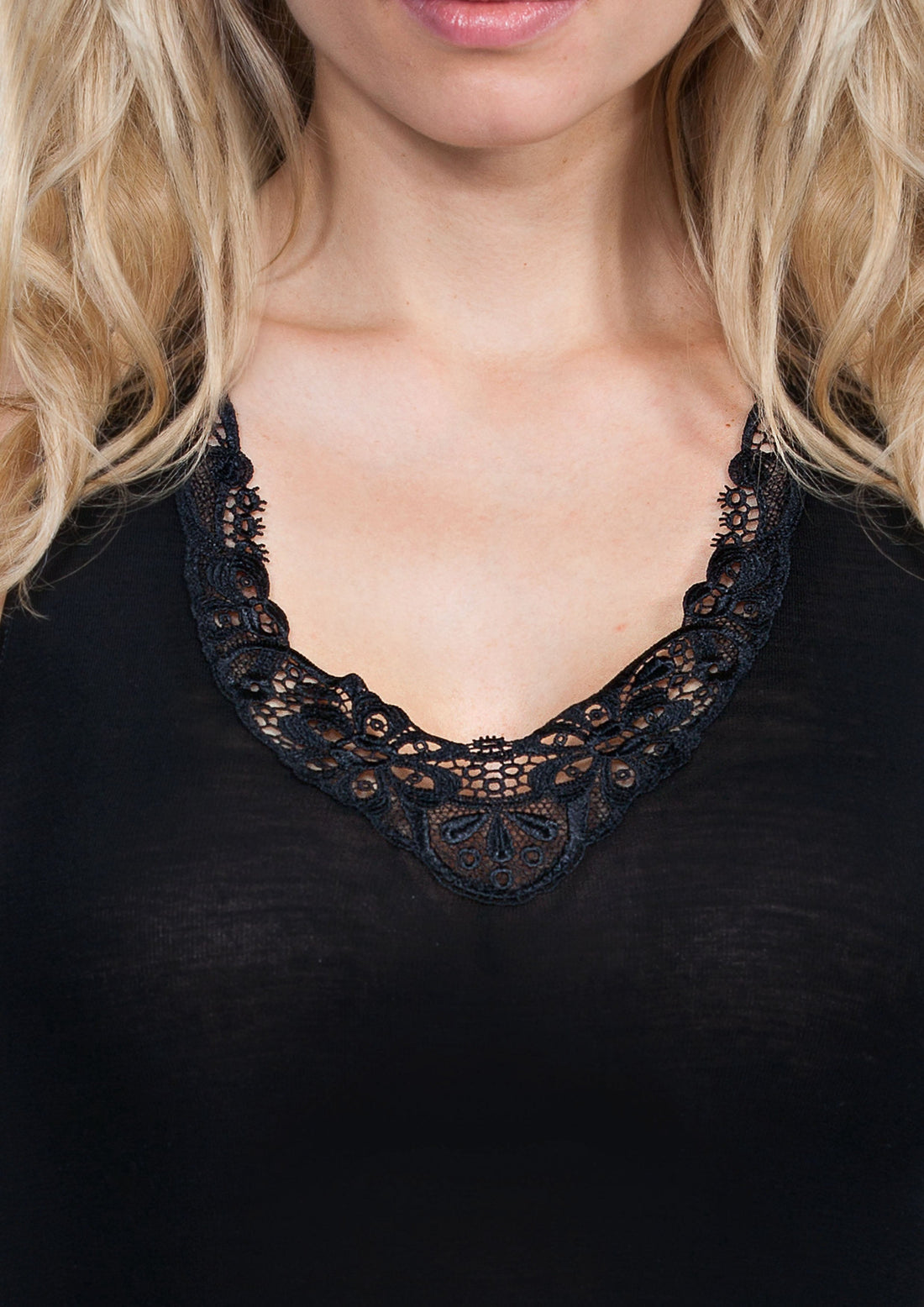 EGi Luxury Merino Wool Silk Women's Short Sleeve T-Shirt with Lace Trimming. Proudly Made in Italy.